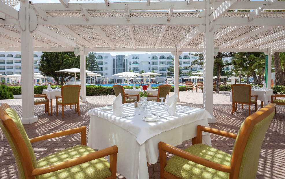 El Mouradi Palace- restaurant terrasse