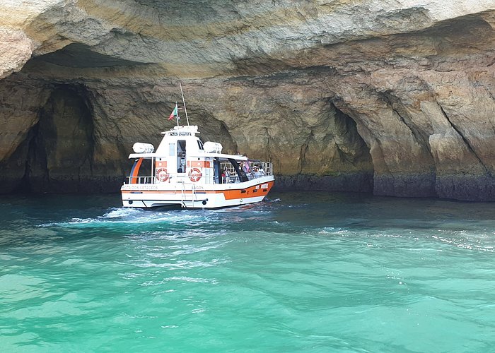 Croisière aux grottes de Benagil, Algarve – circuit découverte Portugal 2026