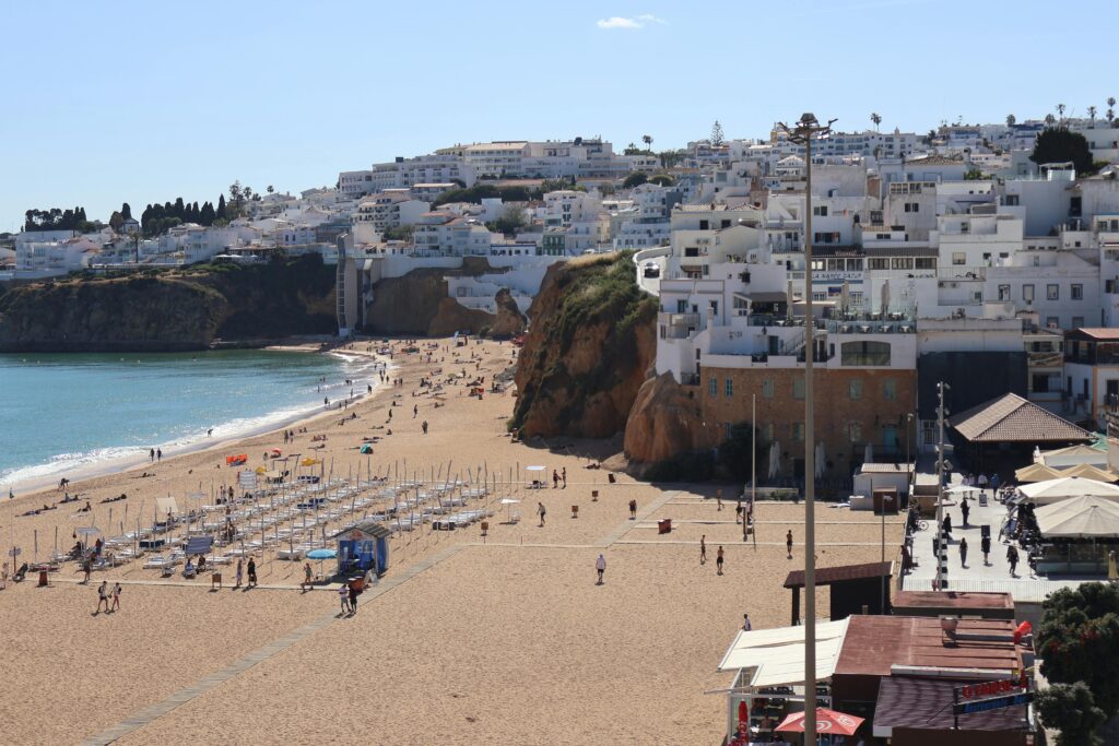 Vue de la plage de Albufeira