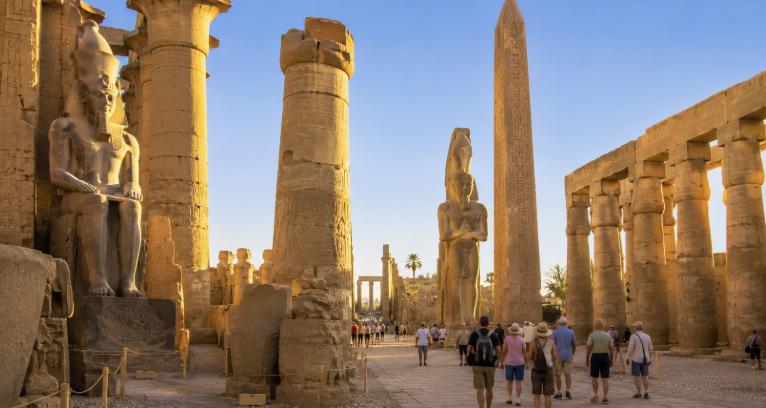 Temple d’Abou Simbel durant le circuit Égypte accompagné 2026