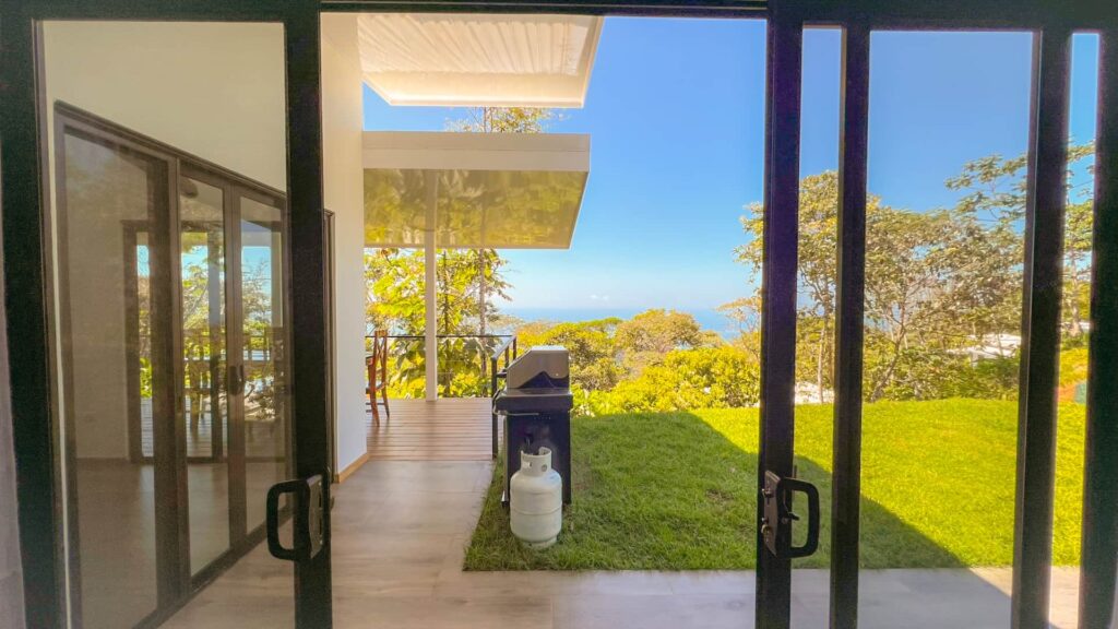 Vue extérieure moderne de la villa #5 à Uvita Costa Rica